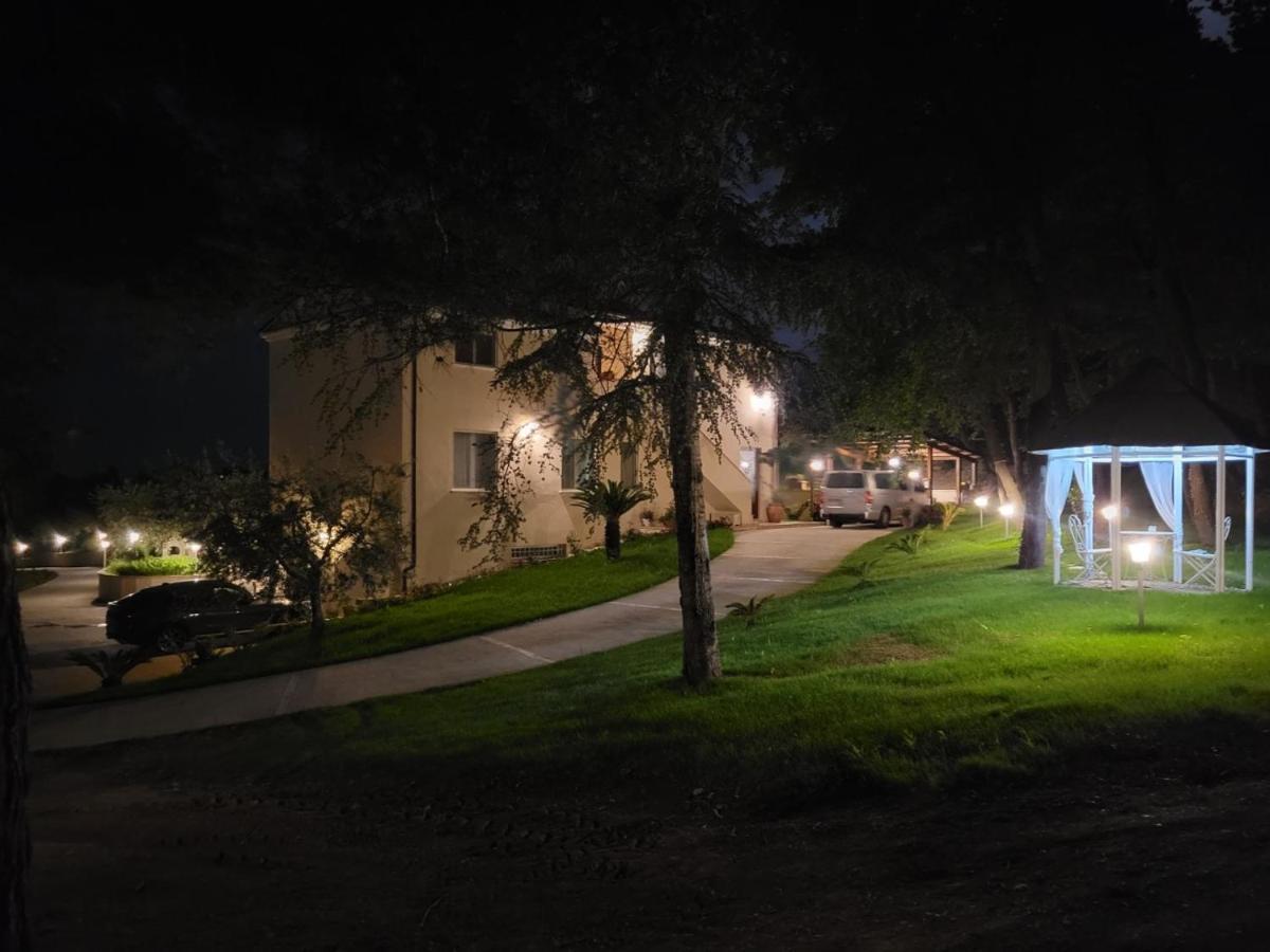Casale Angela Appartement Torrevecchia Teatina Buitenkant foto